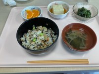 ひじき混ぜご飯